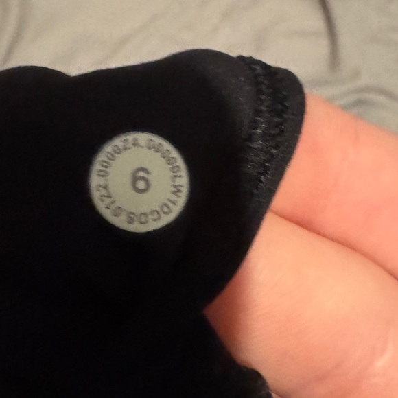 Lululemon Black Cropped Align Tank - Picture 3 of 3